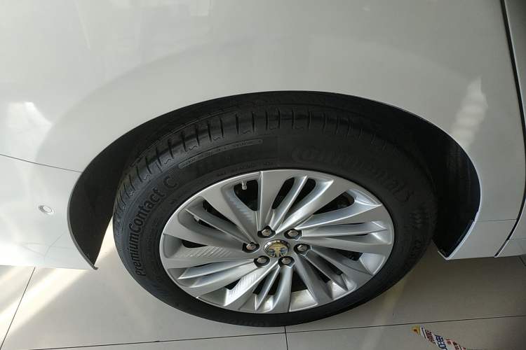 Used Buick Century 2023 2.0T Seven-Seater Yinshi Edition
