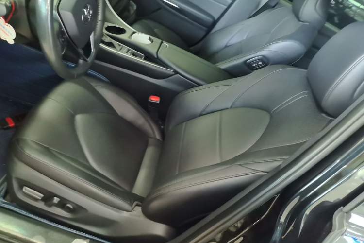 Used Toyota Avalon 2022 Dual-Engine 2.5L Luxury Edition
