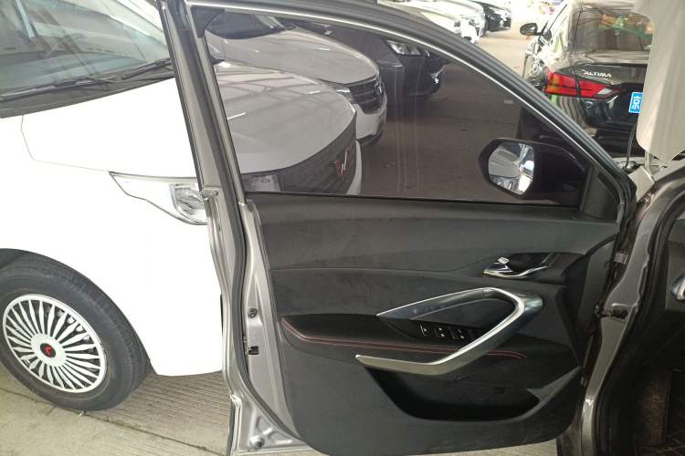 Used Baojun 510 2019 1.5L CVT Enjoyment Model China VI Emission Standard
