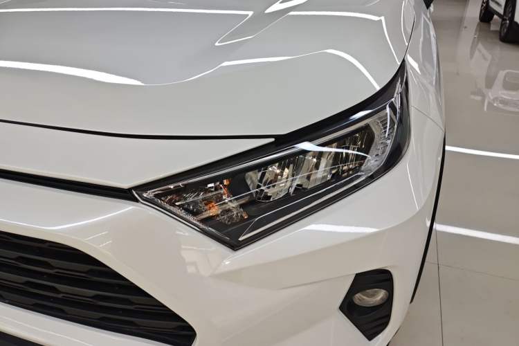 Used Toyota RAV4 2020 2.0L CVT Two-Wheel Drive Fashion Edition
