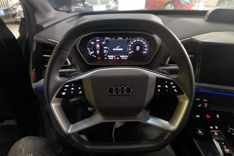 Used Audi Q4 e-tron 2024 40 e-tron Boundary Edition in Midnight Blue

