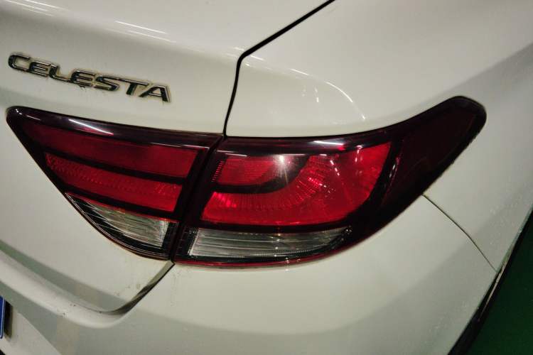 Used Hyundai Celesta 2017 1.6L Automatic Enjoyment Version GLS