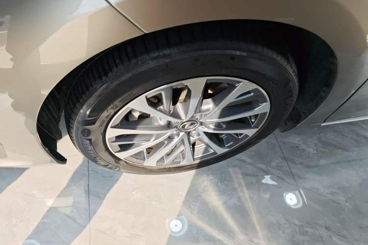 Used Lexus ES 2022 300h Excellence Edition