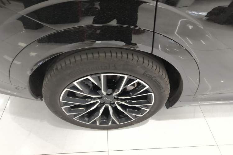 Used Zeekr 7X 2025 75 kWh Rear-Wheel Drive Intelligent Driving Version
