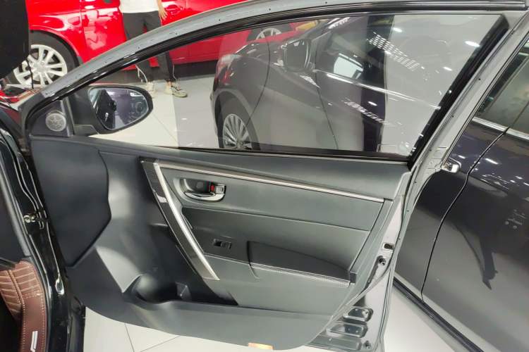 Used Toyota Corolla 2014 1.6L CVT GL-i Leather Edition
