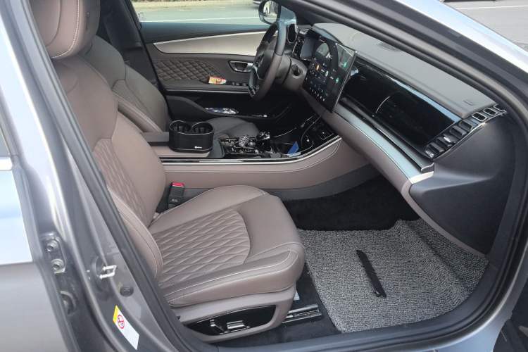 Used BYD Han 2023 EV Champion Edition 605KM Front-Drive Premium Model
