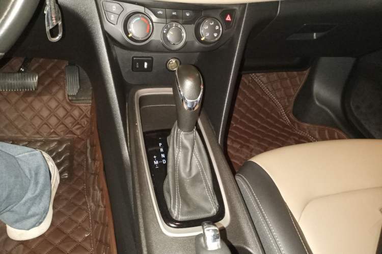 Used Chevrolet Monza 2022 320 Automatic Enjoyment Sunroof Version
