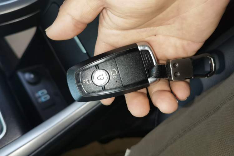 Used Ford Mondeo 2018 EcoBoost 180 Smart Control Fashion Model China VI Standard
