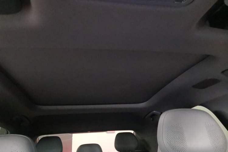 Used Lynk & Co 07 2024 EM-P 126 Long-Range Ultra
