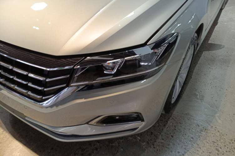 Used Volkswagen Passat 2020 330TSI Elite Edition China VI
