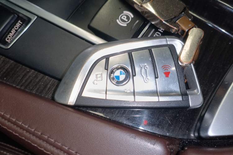 Used BMW 5 Series 2017 525Li Luxury Design Package

