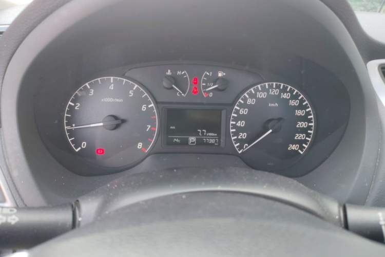 Used Nissan Sylphy 2014 1.6XV CVT Deluxe Edition
