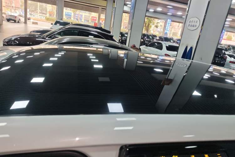 Used Land Rover Discovery Sport 2018 240 PS HSE Version
