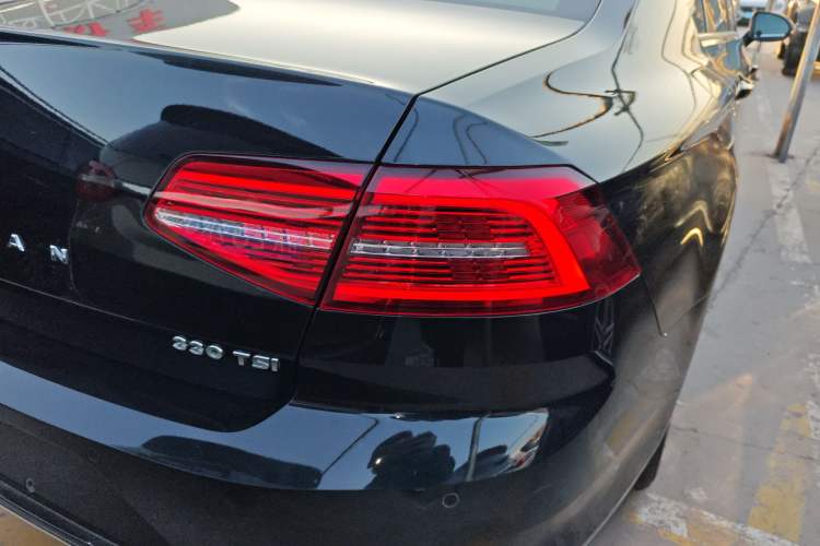 Used Volkswagen Magotan 2019 330TSI DSG Luxury Version China VI Standard
