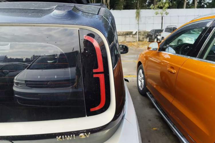 Used Baojun KiWi EV 2021 Artist Model Ternary Lithium