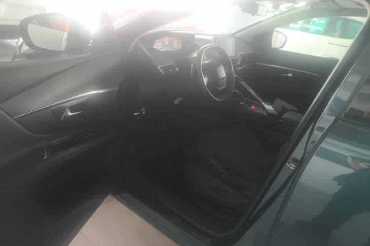 Used Peugeot 5008 2017 380THP 7-Seater Elite Edition