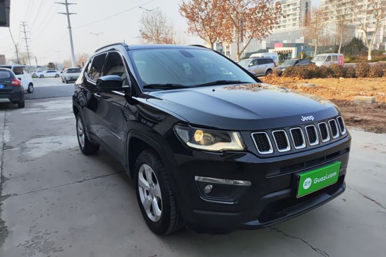 Used  Compass 2019 200T Automatic Family Edition - Connected Large Screen Version