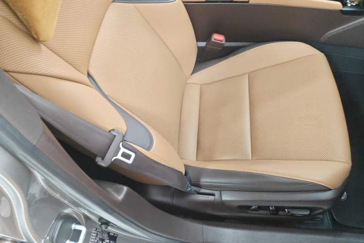 Used Lexus ES 2020 200 Excellence Edition
