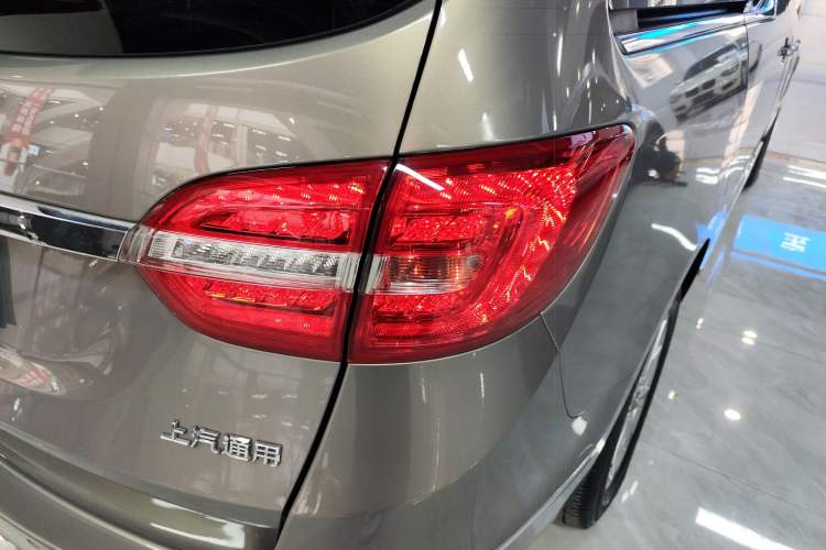 Used Buick GL8 2018 28T Luxury Model China VI Standard