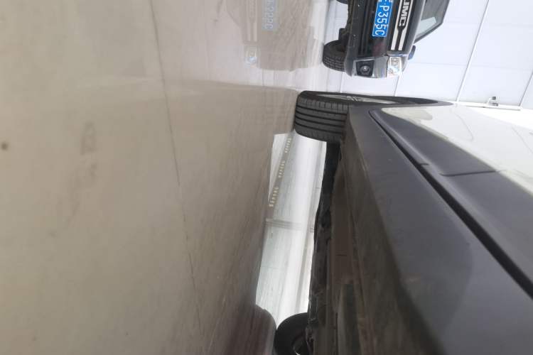 TDK.VehicleDetails.img