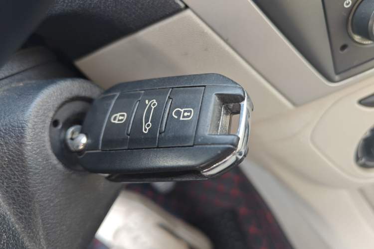 Used Citroen Elysee 2014 1.6L Manual Fashion Edition