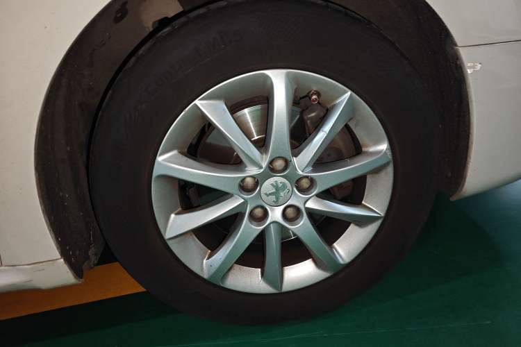 Used Peugeot 508 2013 2.0L 2nd Anniversary Edition with Automatic Sunroof – Classic Version