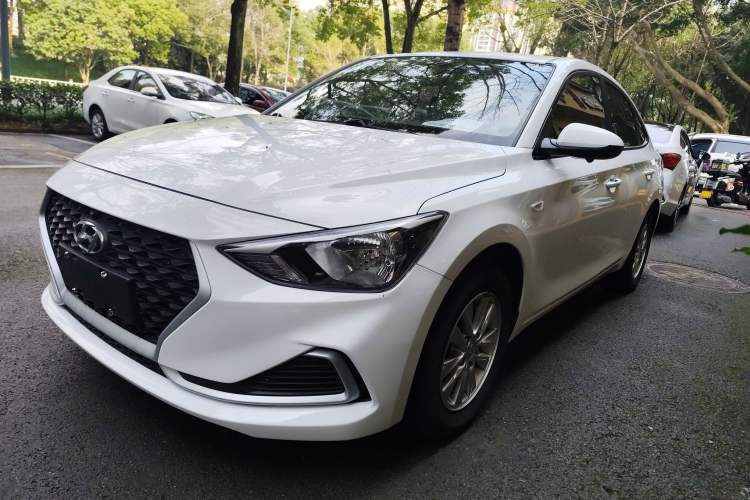 Used Hyundai Celesta 2020 1.6L Automatic GL Enjoyable Edition