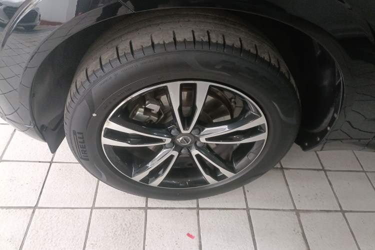 Used Volvo XC60 2019 T5 4x4 Zhiyuan Edition China VI Standard