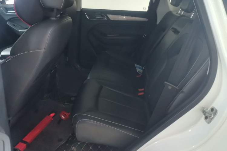 Used Roewe RX5 2019 20T Two-Wheel Drive Automatic Ali Smart Connectivity Platinum Edition
