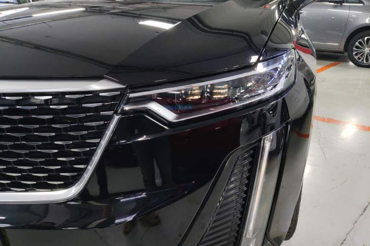 Used Cadillac XT6 2022 2.0T Six-Seater Four-Wheel Drive Luxury Version
