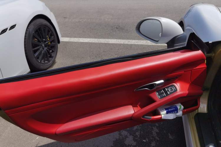 Used Porsche Boxster 2013 Boxster 2.7L
