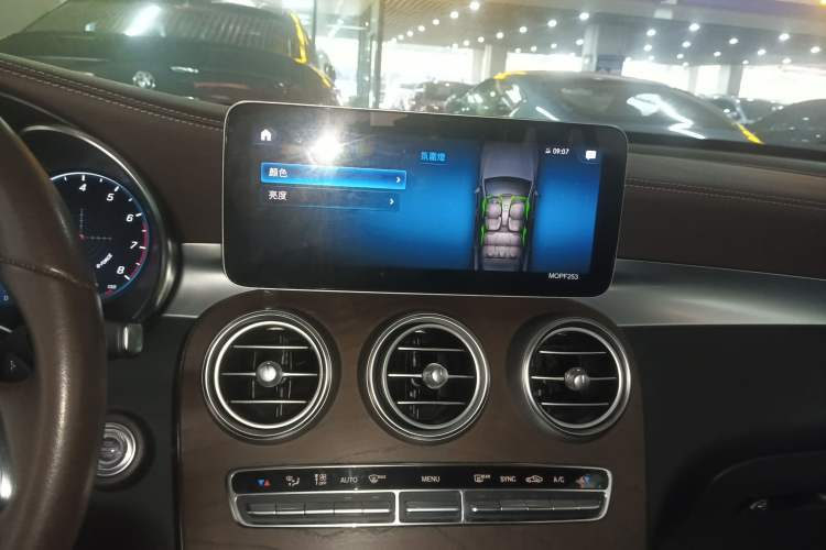 Used Mercedes-Benz GLC 2020 GLC 260 L 4MATIC Luxury Model
