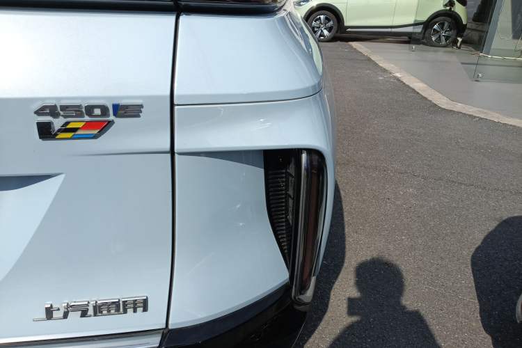 Used Cadillac LYRIQ 2022 Rear-Drive Long-Range Prestige Edition
