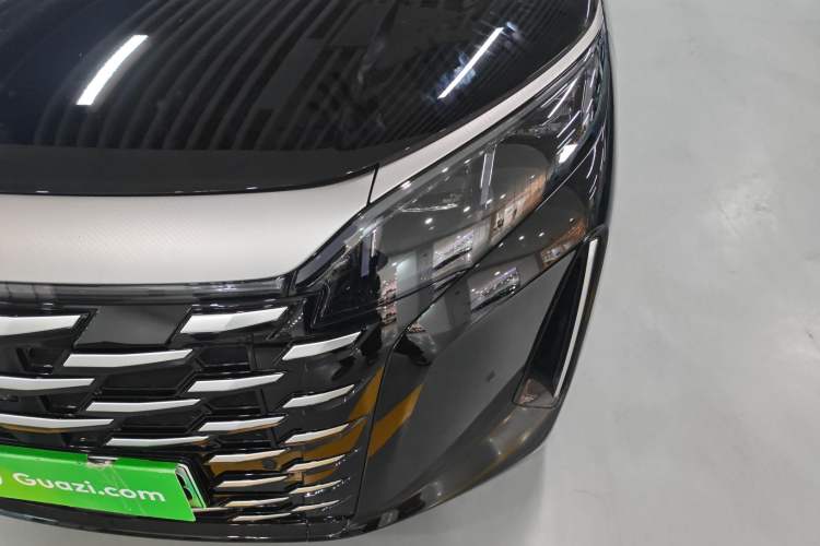 Used BYD Xia 2025 DM-i 1.5T 100km Supreme Edition
