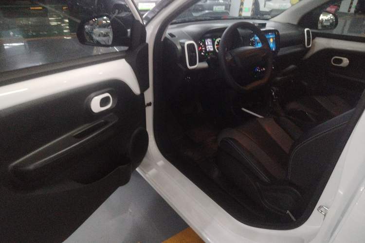 Used Roewe Clever 2022 311km QiQi BoBo Edition
