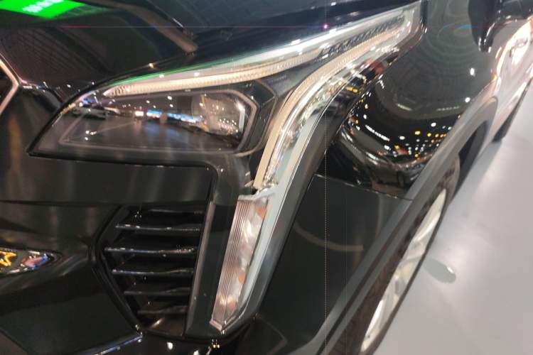 Used Cadillac XT4 2021 28T Two-Wheel Drive Tech Edition