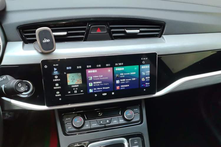 Used Geely Auto Emgrand X7 Sport 2022 1.8TD DCT Zhiya Trim