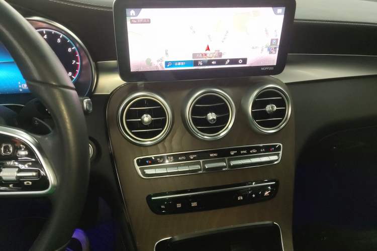 Used Mercedes-Benz GLC 2020 GLC 260 L 4MATIC Luxury Model