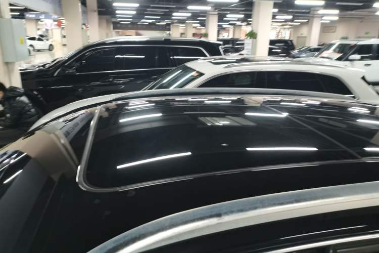 Used Audi Q5 2017 Plus 40 TFSI Technology Model
