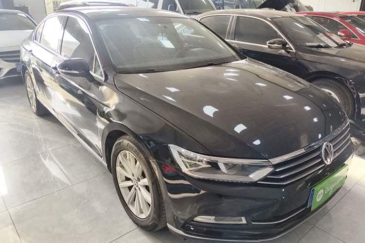 Used Volkswagen Magotan 2019 330TSI DSG Leading Model China VI Standard