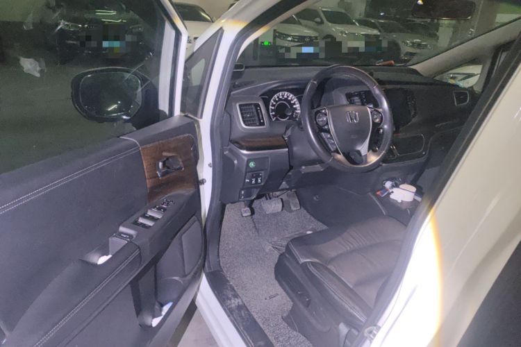 Used Honda Odyssey 2015 Updated Version 2.4L Smart Edition