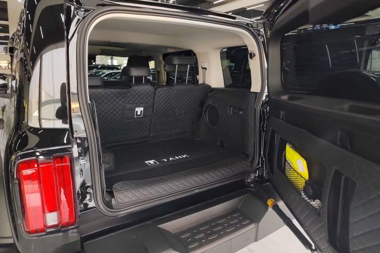 Used Tank 300 New Energy 2025 Hi4-T
