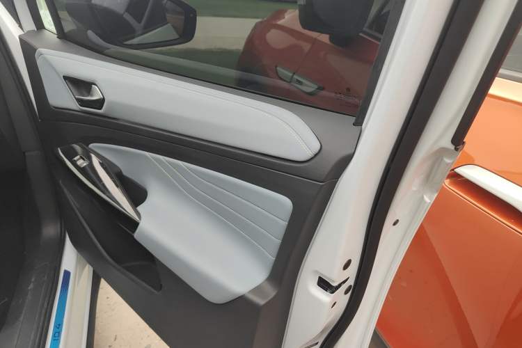 Used Volkswagen ID.4 X 2022 Pure Long-Range Edition
