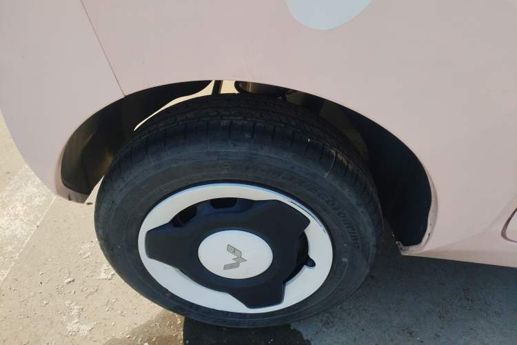 Used Wuling Hongguang MINIEV 2021 Macaron Fashion Model Lithium Iron Phosphate
