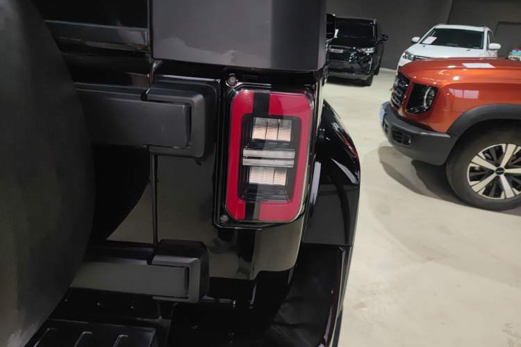 Used BAIC Off-Road BJ40 2020 2.0T Automatic Four-Wheel Drive Urban Hunter Edition Chivalrous Type