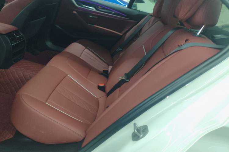 Used BMW 5 Series 2022 Second Facelift 525Li M Sport Package