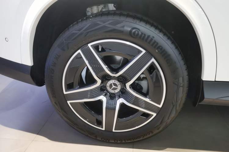 Used Mercedes-Benz GLC Coupe 2024 GLC 260 4MATIC Coupe SUV
