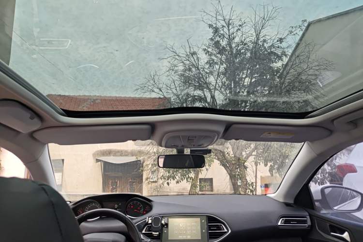 Used Peugeot 308S 2015 1.6T Automatic Jingchi Edition
