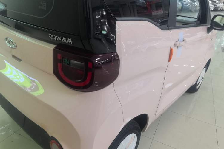 Used Chery QQ Ice Cream 2022 170km Sundae Phosphate Lithium-Ion