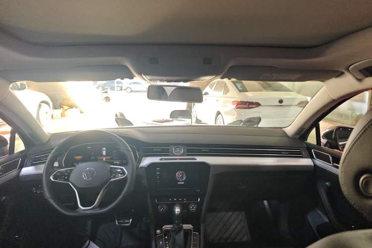 Used Volkswagen Magotan 2025 Zhongxiang Version 280TSI DSG Comfort Edition
